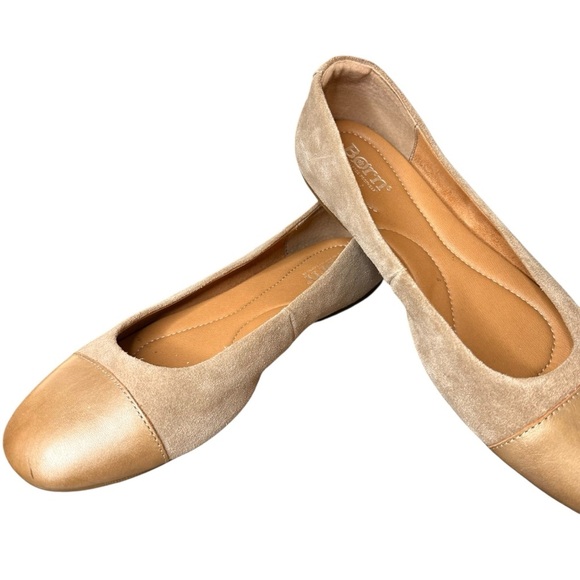 Born | Women's Tan Batti Flats with Gold Cap Toe | Sz 7.5M - Picture 2 of 6